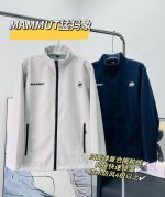 Mammut 猛犸象 户外软壳三防立领夹克外套 代工出品 ，品质至上，科技面料，舒适透气。 具备防风防泼水性能，高度耐磨且透气，剪裁简洁， 可内搭其他轻薄衣物，