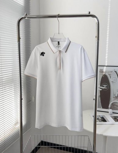 602# 迪桑特 Descente高档商务拉链polo衫短袖 原版面料 官方同款 定制 同缸染面料 手感非常舒服 春夏最新砖柜同步 时尚又个性 超级百搭好看 男