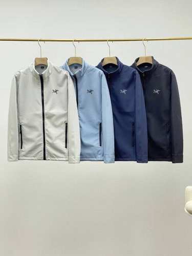 Arc'teryx立领软壳外套 官网同款.始祖鸟*Arc'teryx2025年春秋新款男士休闲立领小标软壳加绒轻量夹克！！ 高端货订制拉链.鸟家新品，强烈推荐自