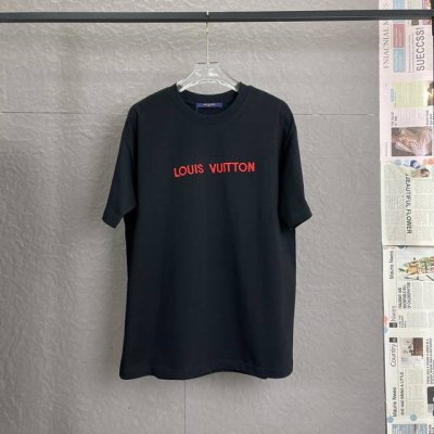 A42 louis Vuitton路易威登Lv 300高克重 高端刺绣工艺 宽松版型 男女同款 独家专供新款原单休闲短袖 高端定制 高版本 时尚百搭爆款 进口面