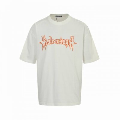 balenciaga 巴黎世家 25Ss 梵文字母植绒印花短袖 面料采用定制240G 26支特滑双股精棉平纹高密无尘全棉布料。前幅高密度加厚，走线平整，代工品质