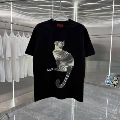 Gucci 2025春夏新款 260克短袖T恤 个性印花 男女同款宽松版 S M L Xl Xxl 五个码 黑色 酒红色 杏色
