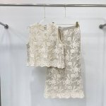 新款女装欧货水溶套装、时尚大牌欧美风，经典又时尚 ，高端定制定制面料 厚薄刚好挺括撑型 一色Smlxl X Xl