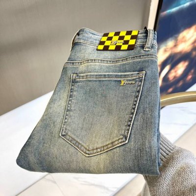 LV 2025春夏新品男士原单重磅限量丹宁软布牛仔裤 香港贸易公司洋行货 高端意大利原产出品 比较百搭的一款丹宁 最纯粹的原色调 通体无复杂工艺做噱头 视觉非常
