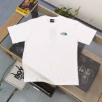 上新 款号：Dg25637 2025新款The North Face北面Tnf野外露营图案Logo字母印花休闲情侣短袖T恤，经典图案设计，朋克不羁！！采用250
