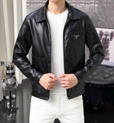 普拉达 官网同款，同步发售！2025春季新款男士皮衣夹克外套，原单三标齐全高端版本！带隐藏帽，专柜定制面料 透气舒适度高，细节无可挑剔，品牌元素设计理念，体现高