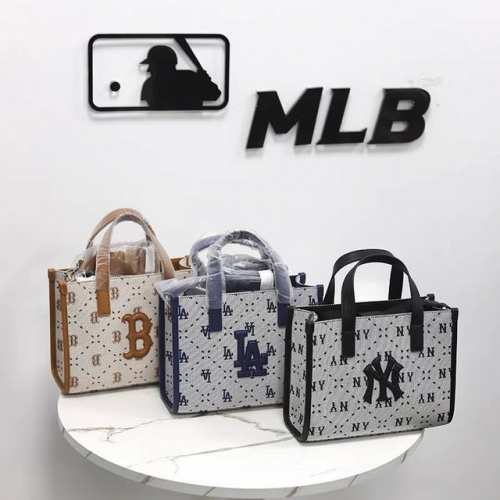 批 高品质 款号 102 mlb韩国 新款Ny复古老花满印小号托特包手提包斜跨包 颜色 黑色 棕色 蓝色 尺寸 25X10.5X19Cm