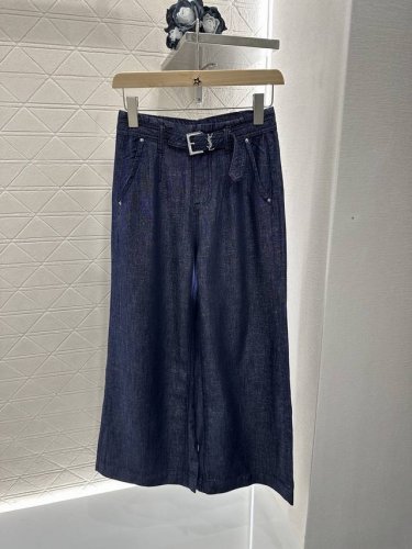 saint Lauren*2025新品上架 腰带阔腿九分牛仔裤 定制Yb天丝棉牛仔材质 面料柔软舒适 透气性好 反复酵素水洗工艺处理 不易染色脱色 剪裁更符合人
