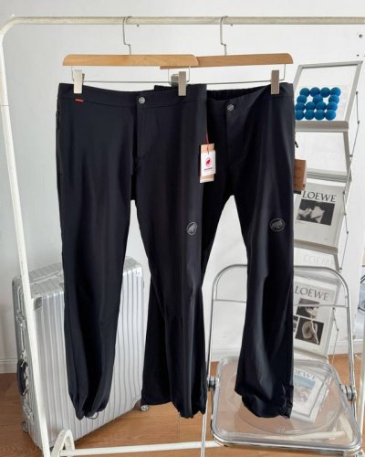 颜色：黑色 尺码：M到Xxl Mammut猛犸象男Runbold Light夏季薄款户外运动透气速干徒步长裤 代购700+ Light系列！夏季专属！比常规款面