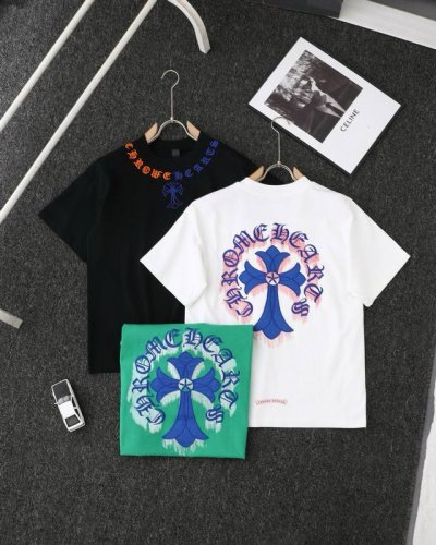 供 顶级复刻 重磅爆款 顶级Tee 强势上新 Chrome Hearts S S25 重工十字架圆领梵文刺绣项链圆领短袖T恤 货号: 8020 - 颜色 黑色