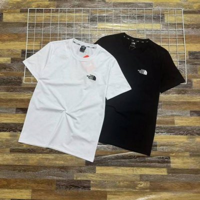新款上新 限量款经典款推荐 The North Face 北面经典款夏新款男女情侣款圆领胸前刺绣小标情侣款圆领短袖T恤 面料采用定织定染全棉奥代尔面料 一直以来