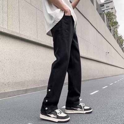 款号Xk2361 Fog美式高街黑色排扣牛仔裤潮牌工装设计感美式显瘦复古长裤子，秋冬款面料升级，挺阔有型，色泽均匀 纹理清晰，上身非常舒适 直筒版型 可显高显瘦