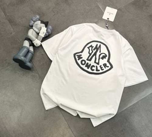 潮牌 Moncler蒙口印花刺绣小标情侣款短袖T恤！ ：240G双纱潮牌专用棉，纹理清晰，质感满满，同缸定染1×1无色差精密纯棉螺纹，层搭叠穿，自留好货，强烈推