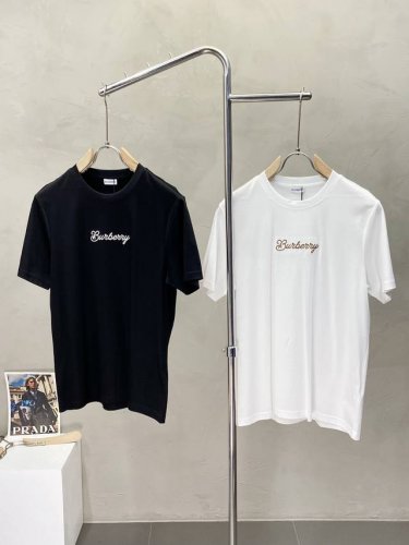 Burberry巴宝莉独家专供新款原单男士休闲短袖 高端定制 高端版本 时尚百搭爆款进口面料 手感超柔软细腻 穿着亲肤舒适 高端精品 代工厂p精细做工 上身非常