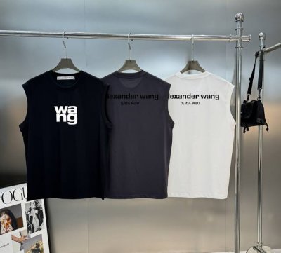 wang*亚历山-大王25S新款冰棉背心精品推荐-240G冰棉面料.入手必定回购！！！面料舒适有着极致亲肤透气的穿着体验.胸口及后背品牌字母巧妙结合，值得推荐！