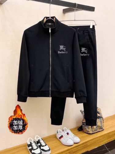 直 品牌 BURBERRY 巴宝莉 加绒加厚 2025春款新品 ，明星最爱时装味休闲套装，干净利落剪裁 ，都市风十足 采用精品定制面料，内里保暖效果极佳，手感软