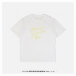 Givenchy纪梵希 25ss 草写绿字母刺绣短袖 面料采用230克重精梳棉，定制32支1*1螺纹，成衣两遍水洗处理，面料舒适亲肤无异感，定制定染面料，纺织密