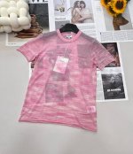 Chanel25Ss新款小香透视短袖 时尚与品质的完美融合 采用Yb开发模式 定织定染纱线 从源头把控品质 确保每一处细节都与原版 Yb 高度一致 色彩上 清新
