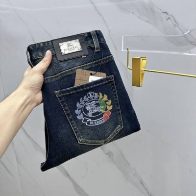 Burberry 巴宝莉 新款原单狠货牛仔裤，小直脚裤型 超级有范，口袋定位精工刺绣，原单定制洗水 极品超级耐看 原版五金辅料开模！久洗不褪色不变形 潮流百搭