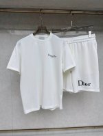 迪奥 2025Ss春夏新款短袖套装，男女同款。上身效果超赞，码数 M-3Xl