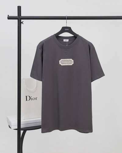 顶级版本.官网品质 Dior迪奥 Couture刀片刺绣短袖T恤 采用原板独家定制280克32支双纱纯棉面料质感非常柔软舒服 100%区别市场的顶级面料 不缩水