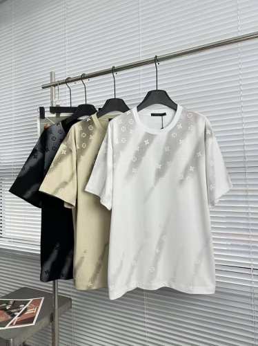 25Ss Lv 路易威登 夏季渐变满印圆领短袖T恤 官网同步 男女同款 面料：原版同步面料280克高支高密 高端品质 独家定制 采用定织定染高克重原版面料 宽松