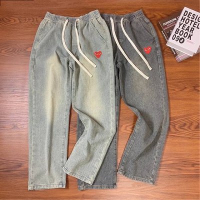 颜色：黄泥色 复古色 尺码：S M L Xl 2Xl 3Xl 复古时尚！减龄帅气！ Comme Des Garcons Cdg 川久保玲春夏新款休闲阔腿牛仔裤！
