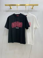 ss古驰纯棉最新面料经典标识图案Logo时尚简约潮流短袖，最顶级的品质专柜原单短袖，顶级制作工艺进口面料，专柜款独特设计，采用进口高端订制面料。官网在售！面料版
