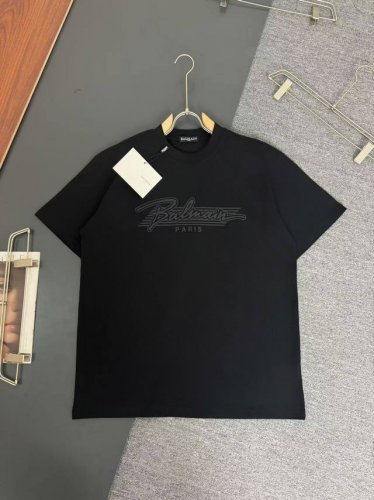 Balmain* 巴尔曼*320G克重磅纯棉T恤厚实透气宽松版型 印花工艺Logo设计 春夏新款圆领时尚短袖T恤 贴肤舒适，耐看又好穿 原厂工艺一丝不苟，休闲百