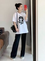 上新Nike 耐克情侣款圆领短袖T恤，全部采用上等原料，质感好颜色鲜明！ 这种款式上身回头率超高！基础款的圆领Tee,男女均可驾驭！ 尺码：S-3Xl 颜色：白