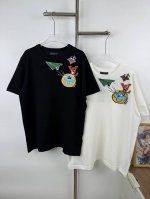 款号G39 新款Louis Vuitton路易威登鲨鱼纸飞机设计针织短袖T恤 本款毛衣取材优质棉料 于胸前小Logo刺绣图案 纸飞机和卡通刺绣也是Lv独特设计