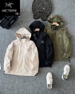 190 arc‘Teryx 始祖鸟户外防风防水连帽冲锋衣情侣款 受到户外潮人们的喜爱和收藏，在3D立体裁剪工艺加持下，它拥有更加舒适修饰身材的版型，对于穿着体验