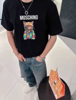 莫斯奇诺 2025年春夏新品上新 三标齐全 纯棉圆领短袖T恤 好货不用过多介绍 看细节 专柜码数：M-Xxxl 175 140建议L