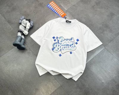潮牌 Goodbrand亮片点缀情侣款短袖T恤！ ：240G双纱潮牌专用棉，纹理清晰，质感满满，同缸定染1×1无色差精密纯棉螺纹，层搭叠穿，自留好货，强烈推荐~