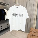 Balenciag* 巴黎25Fw春夏新款圆领T恤 采用重磅320G双纱精梳棉材质 上身立体感强 标志性巴黎铁塔康直喷工艺 洗涤方式：面料仅限干洗或洗衣袋包裹反
