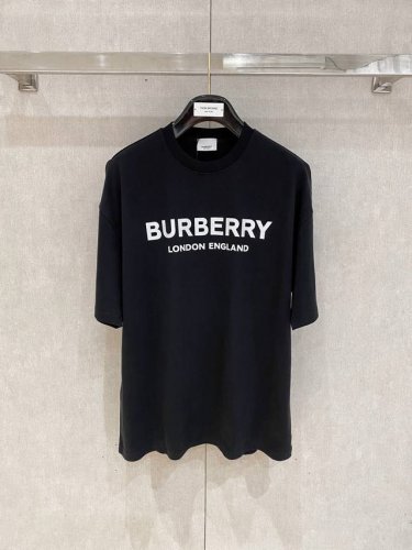 burberry 巴宝莉 经典纯棉T恤短袖T恤 标志性的字母图案为设计特色隶属大气时尚高雅魅力的单品成就最火最潮的Icon... 整体造型立体提花工艺采用先进的