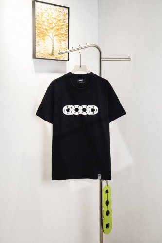款号：Y157 Good Rand 镂空Logo 彩钻硅胶短袖T恤 独家定织定染纯棉料质感超赞面料采用270克 32支双纱面料质感超赞 %纯棉布 春夏最新砖柜同