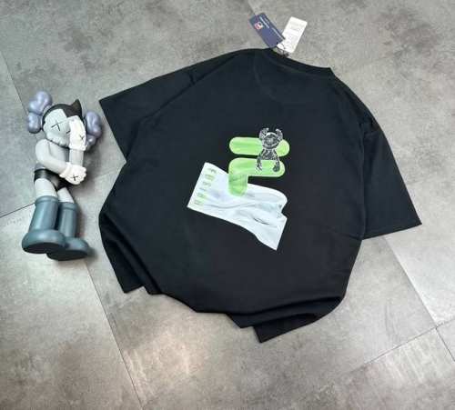 新增Xxl 潮牌斐乐Fila官网同款情侣款短袖！斐乐的短袖如穿梭城市街头～轻近自然的回归舒适慵懒的轻运动Look！放心心情自由的呼吸 在炎炎夏日 穿上舒适轻便的