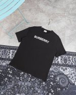 款M332 巴宝莉短袖 Burberry巴宝莉 发泡徽标字母短袖T恤 夏季最新配色的王牌巴宝莉，经典中的圣经 四色短袖同步来袭~~可男可女的经典款，基础百搭不失