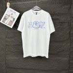 顶级版本 长期有货 蒙口2025新款喷绘字母绣花Logo情侣款短袖T恤 高版本高版本 原版面料 数码直喷印花工艺 网红明星同款 高版本 高 品质 面料采用300
