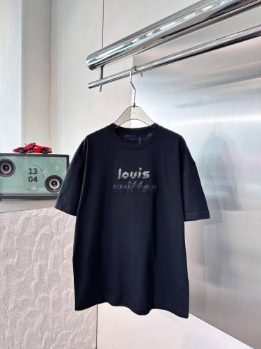 顶级最高版本 Lv路易威登Louis Vuitton 驴家1V 经典撞色字母串珠图案字母半袖T恤短袖 男女同款 情侣款 宽松版型 最高版本 原版面料 高版本 高