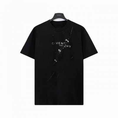高版本Givenchy 纪梵希 错位字母印花短袖T恤，采用32支 G双纱纯棉面料 舒适透气 程度刚刚好 领口同缸1X1螺纹、无色差、定位裁剪、Oversize宽