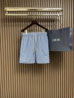 Hermes 2025Ss春夏新款休闲短裤沙滩裤 这款采用字母H循环图形来呈现设计 整体很显亮点 松紧腰 外抽绳 两侧插袋，五金辅料全品相，面料科技聚酯纤维料，