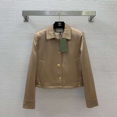 款号G25031834Gucc*新款高端精品定制、进口醋酸面料手感丝滑舒适！原版字母Logo船锚纽扣侧边马衔扣装饰时尚百搭翻领P短款外套！、卡其色、白色、黑色、