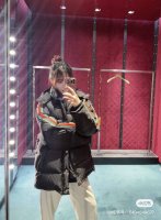 支持年后退换 P550 Gucci 古驰 羽绒服时尚双G撞色拼接织带羽绒服 男女同款 上身效果图