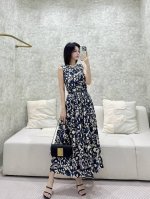 新款显瘦时尚无袖收腰大摆连衣裙S-Xl