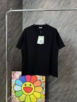 款号 G107 巴宝莉烧花战马刺绣圆领短袖 burberry官网Zp同步新款T恤 面料采用32支双纱280克高克重纯棉面料 同缸定织定染原版同色螺纹 进口机器激