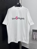Maison Margiela 马吉拉24Ss字母数字印花T恤短袖 Logo标识精致升级，灵感源自八十年代复古原版面料官方同款短袖T恤 面料手感非常舒服春夏砖柜
