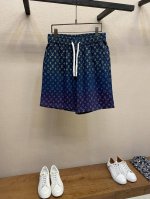 1V、男士休闲短裤 最新款上身版型无敌正！ 绝对可以闭眼收的一款 此款裤子非常百搭，弹力腰围,日常上班 户外运动都可以穿着，是时尚休闲与户外运动的完美结合，所以