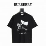 burberry 巴宝莉 25Ss 做旧战马短袖T恤 面料采用定制240G 26支特滑双股精棉平纹高密无尘全棉布料 前幅高密度加厚 走线平整 代工品质 全套定制